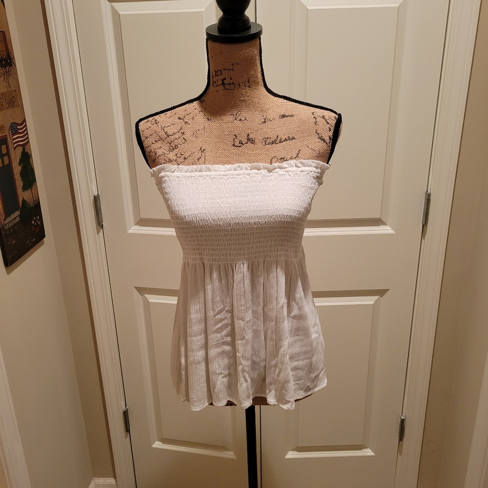 NWT Woman's tub top. Upper top has support if you are small, but if wearing a